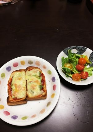 短時間でぱっと作れる簡単ピザランチ-レシピのメイン写真