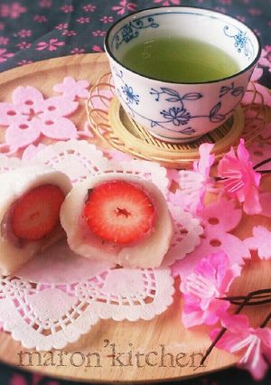 余ったお餅で簡単柔らか～ぃ♥いちご大福-レシピのメイン写真