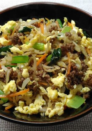 子供も大好き 野菜たっぷりビビンバ丼-レシピのメイン写真