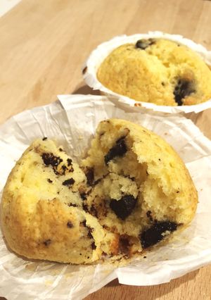 強力粉でサクフワ♪チョコチャンクマフィン-レシピのメイン写真
