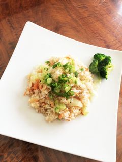 鮭とレタスの春色チャーハン♡-レシピのメイン写真