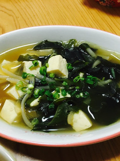 玉ねぎと豆腐のワカメスープ-レシピのメイン写真