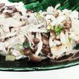 鶏胸肉としめじの塩炒め(生姜風味)