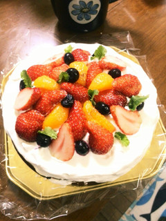 塗ってのせるだけ★苺デコレーションケーキ-レシピのメイン写真