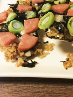 海苔ふりかけで大人のご飯ピザ-レシピのメイン写真