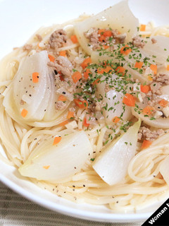 肉野菜そぼろと新玉ねぎのパスタ-レシピのメイン写真