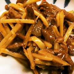 รูปของ 安い牛肉も美味しく！筍と牛肉のｿｰｽ炒め