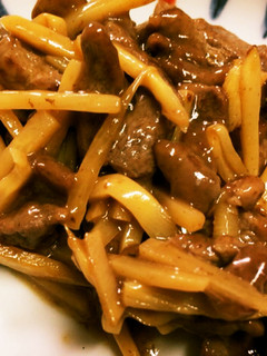 安い牛肉も美味しく!筍と牛肉のソース炒め-レシピのメイン写真