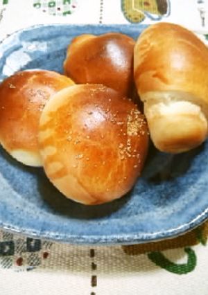 生クリームたっぷりな米粉パン-レシピのメイン写真