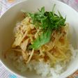 バターの香りがたまらな~い!豚もやし丼♪