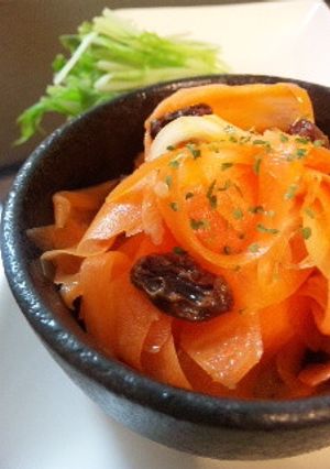 作り置きOK♪ニンジン&レーズンのマリネ-レシピのメイン写真