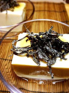 胡麻油と塩コブの冷奴♪-レシピのメイン写真