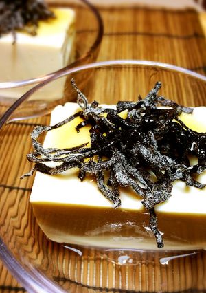 胡麻油と塩コブの冷奴♪-レシピのメイン写真