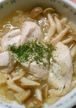 鶏むねのレンジ蒸し♪白ワインしめじソース-レシピのメイン写真