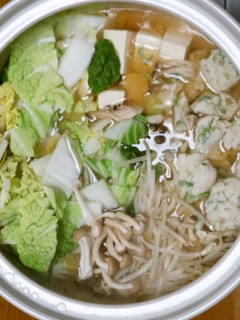 絶品ふんわり鶏つくね鍋!-レシピのメイン写真