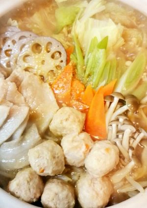 濃厚味噌煮込みうどん鍋-レシピのメイン写真