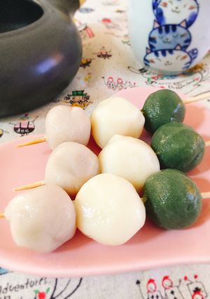 ほうじ茶と豆乳ヨーグルトの三色団子-レシピのメイン写真