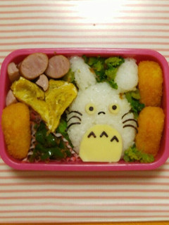 キャラ弁 簡単 トトロ おにぎり -レシピのメイン写真