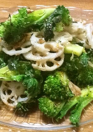 素材2ツ♡焼きブロッコリー・蓮根♡サラダ-レシピのメイン写真