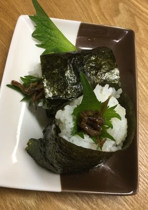 いかなごの釘煮のおにぎり-レシピのメイン写真