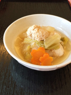 白菜とふんわり鶏団子の煮物-レシピのメイン写真