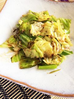 めちゃ美味♡キャベツだけ!バタポン炒め-レシピのメイン写真