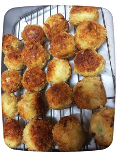鶏ミンチと野菜のコロコロ♫コロッケ-レシピのメイン写真
