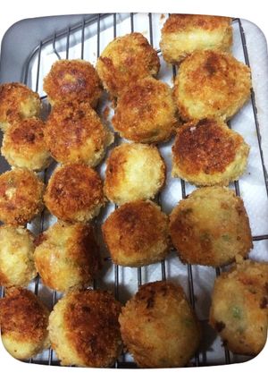 鶏ミンチと野菜のコロコロ♫コロッケ-レシピのメイン写真