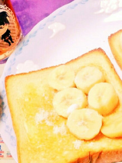 冷凍バナナをカットしてパンに挟むだけ-レシピのメイン写真