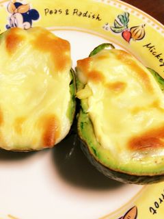 アボカド丸ごとチーズ焼き-レシピのメイン写真