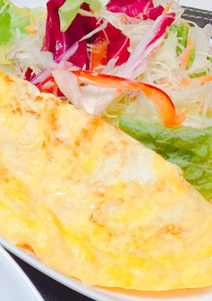卵の消費に!超簡単チーズオムレツ-レシピのメイン写真