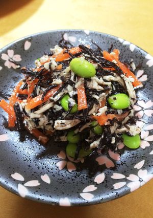 ひじきと枝豆と鶏の生姜ドレサラダ-レシピのメイン写真