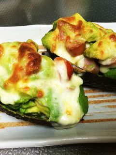 アボカドとトマトのチーズ焼き-レシピのメイン写真