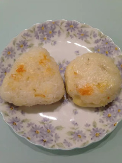 しらすとチーズの焼きおにぎり-レシピのメイン写真