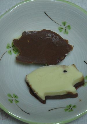 ぶたの抜き型deオセロみたいなチョコ~♪-レシピのメイン写真