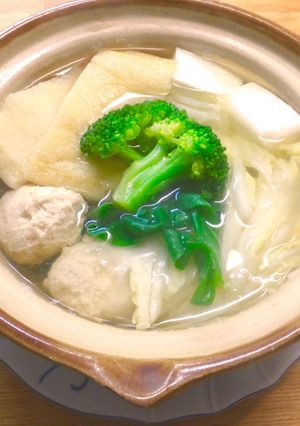鳥ミンチボールと油揚げの一人鍋-レシピのメイン写真