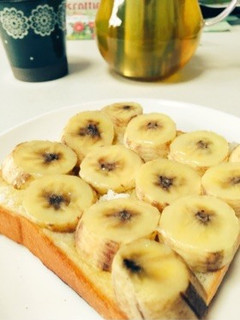 朝ごはんにも♡簡単とろ~りバナナトースト-レシピのメイン写真