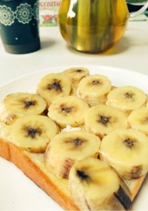 朝ごはんにも♡簡単とろ～りバナナトースト-レシピのメイン写真
