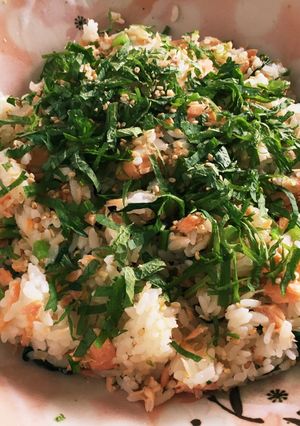 鮭とかぶの葉っぱの混ぜご飯-レシピのメイン写真