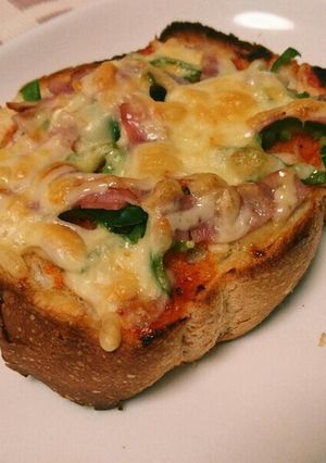ピザトースト-レシピのメイン写真