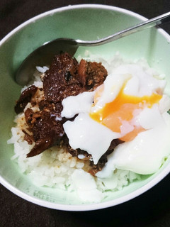 いわし蒲焼きと半熟卵のどんぶり-レシピのメイン写真