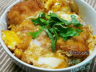 誰でも簡単に10分で究極のカツ丼✰✰✰