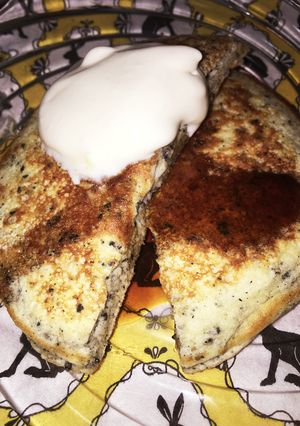 黒蜜で食べる、米粉の胡麻パンケーキ-レシピのメイン写真