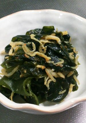 わかめとじゃこの薄味佃煮　低カロリー-レシピのメイン写真