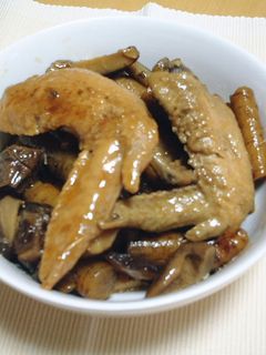 鶏手羽先とごぼうの煮物-レシピのメイン写真
