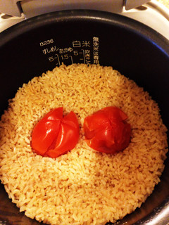 簡単☆炊飯器エバラ焼肉のたれでトマトご飯-レシピのメイン写真