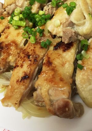 簡単やみつき♡鶏皮カリカリガーリック焼き-レシピのメイン写真