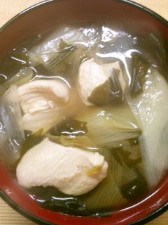 簡単♪鶏むね肉と長ネギ ワカメのお吸い物-レシピのメイン写真