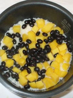 黒豆じゃがいも炊き込みご飯インカのめざめ-レシピのメイン写真