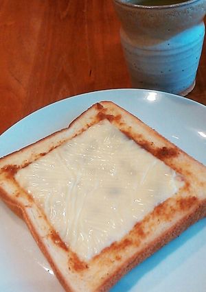 静岡名物☆安倍川餅好きのチーズトースト-レシピのメイン写真